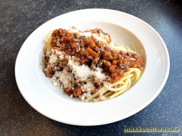 Spaghetti mit Gemüsebolognese
