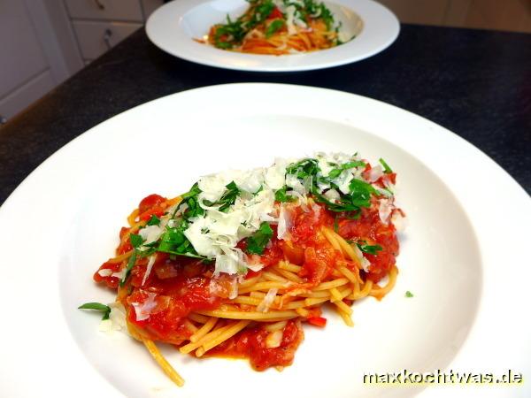 All' Arrabbiata zu Penne oder Maccheroni
