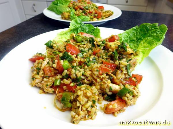 Bulgursalat mit Hähnchenbrust