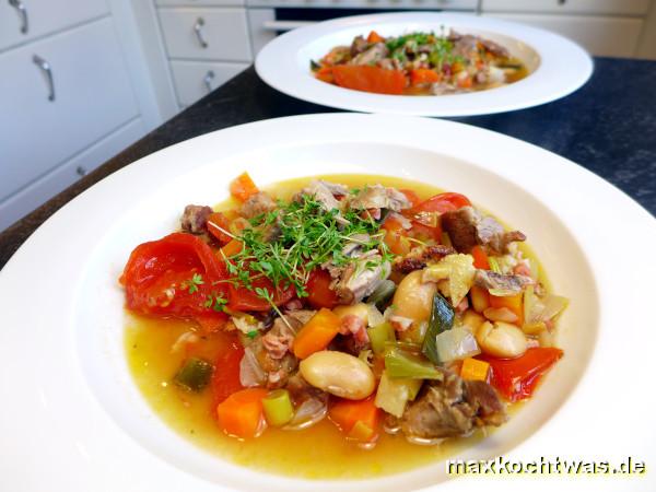 Herzhaftes Cassoulet mit Entenkeule