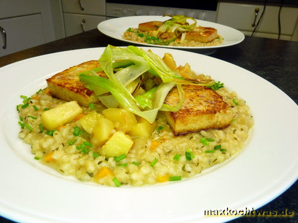 Cidre-Tofu mit Graupen und Apfel-Ingwer-Kompott