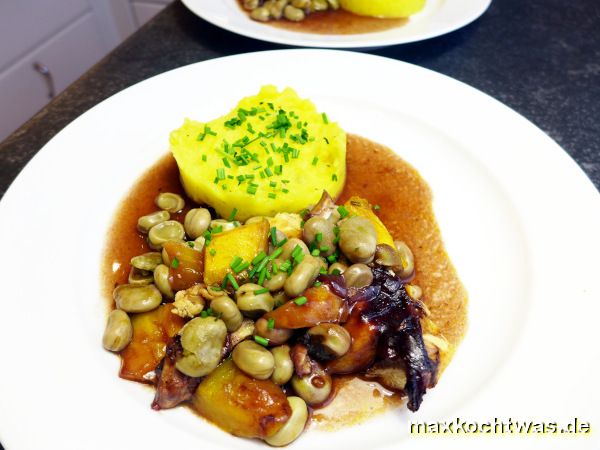 Dicke Bohnen Topf mit Huhn und Mango