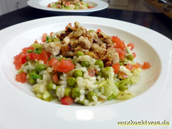 Erbsenrisotto mit Kopfsalat