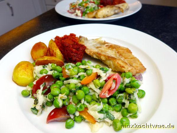 Erbsensalat mit Joghurt-Minzsosse