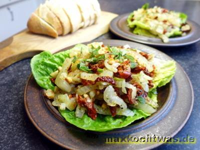 Fenchel mit Pinienkernen und getrockneten Tomaten