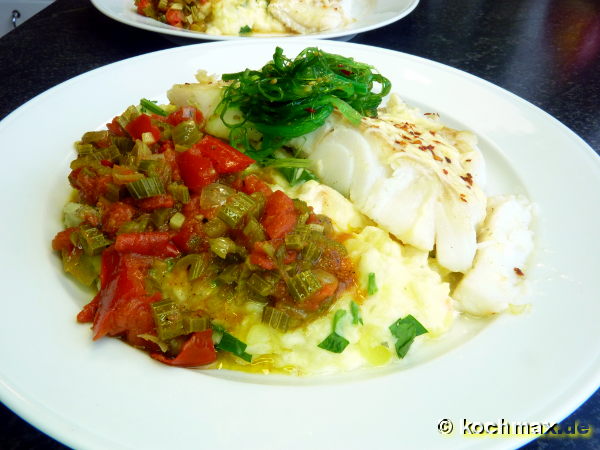 Gebratenes Fischfilet mit Kartoffel-Sellerie-Püree