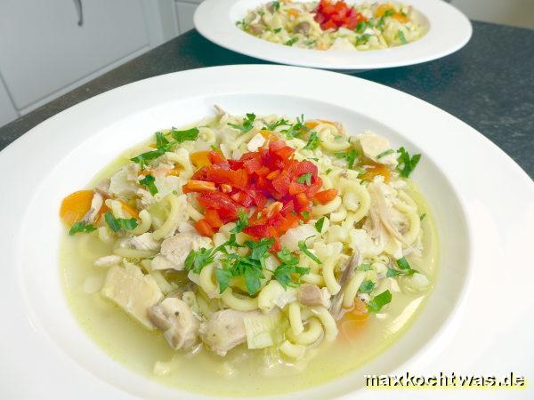 maxkochtwas - Hühner-Nudelsuppe mit Erbsen