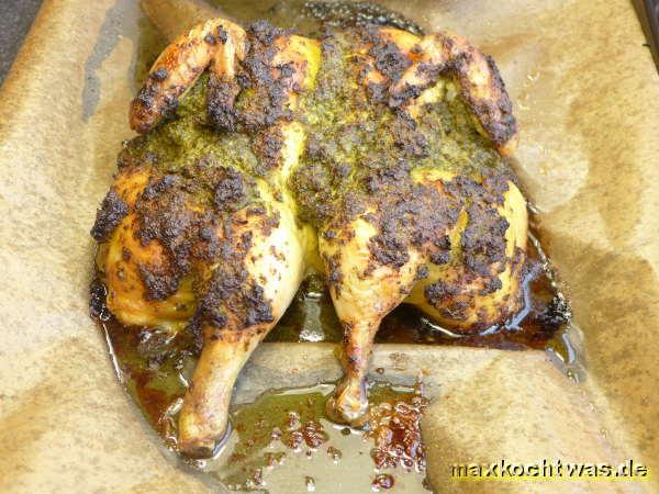 Flatterhaftes Huhn mit Mandel-Kräuter-Pesto