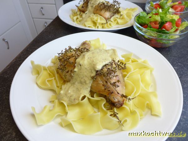 Gebackenes Hühnchen mit Mandelsauce