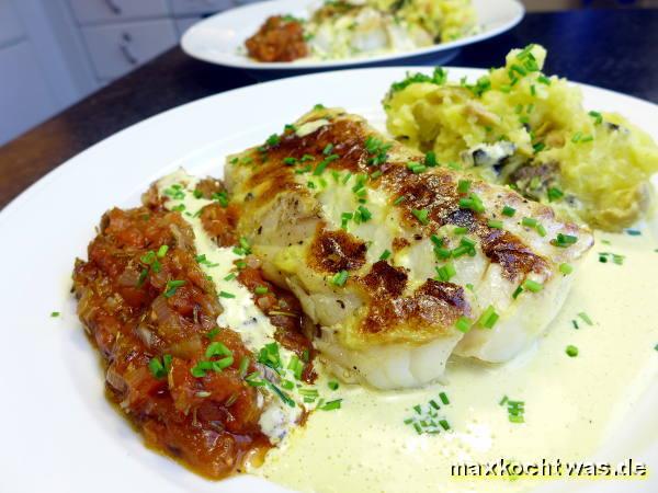 Kabeljau mit Aioli, Tomaten-Confit und Rosmarin-Oliven-Kartoffelstampf