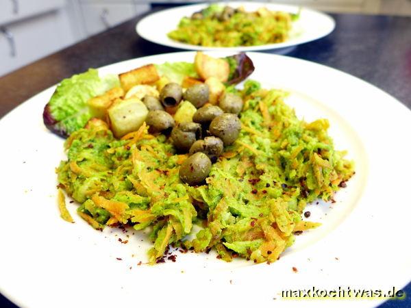 Lauwarmer Kohlrabi-Karottensalat mit Pesto