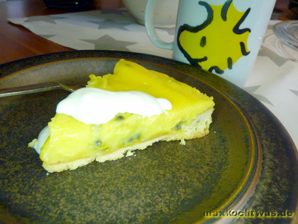 Kuchen mit Maracuja und Zitrone