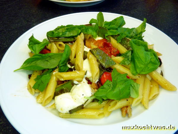 Penne mit Zuckerschoten