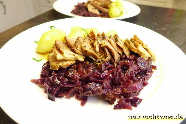 Im Ofen geschmorter Rotkohl