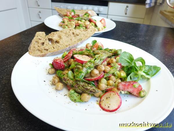 Spargel-Kichererbsen-Salat