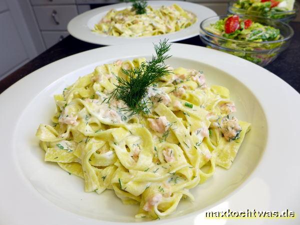 Tagliatelle mit Räucherlachs