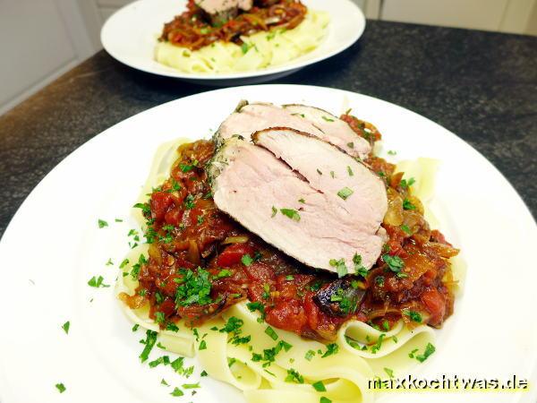 Scharfe Tomaten-Zwiebel-Sosse