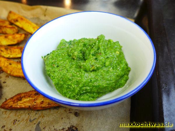 Petersilienpesto mit Walnüssen