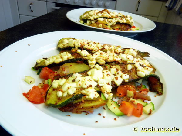 Zucchini mit Schafskäse